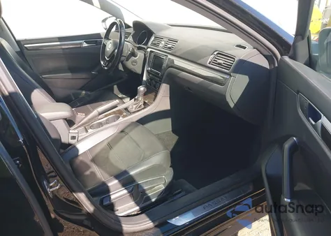 2016 Volkswagen Passat 1.8T Se из США, поврежденный, VIN 1VWBT7A34GC002468